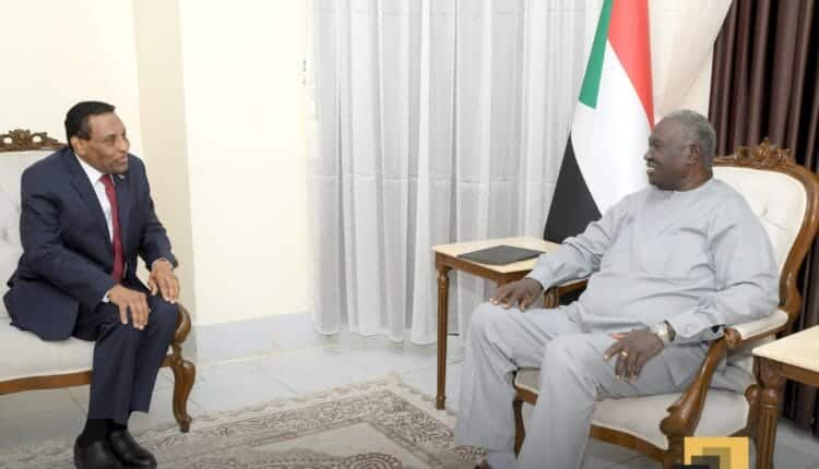 مالك عقار و كامل ادريس