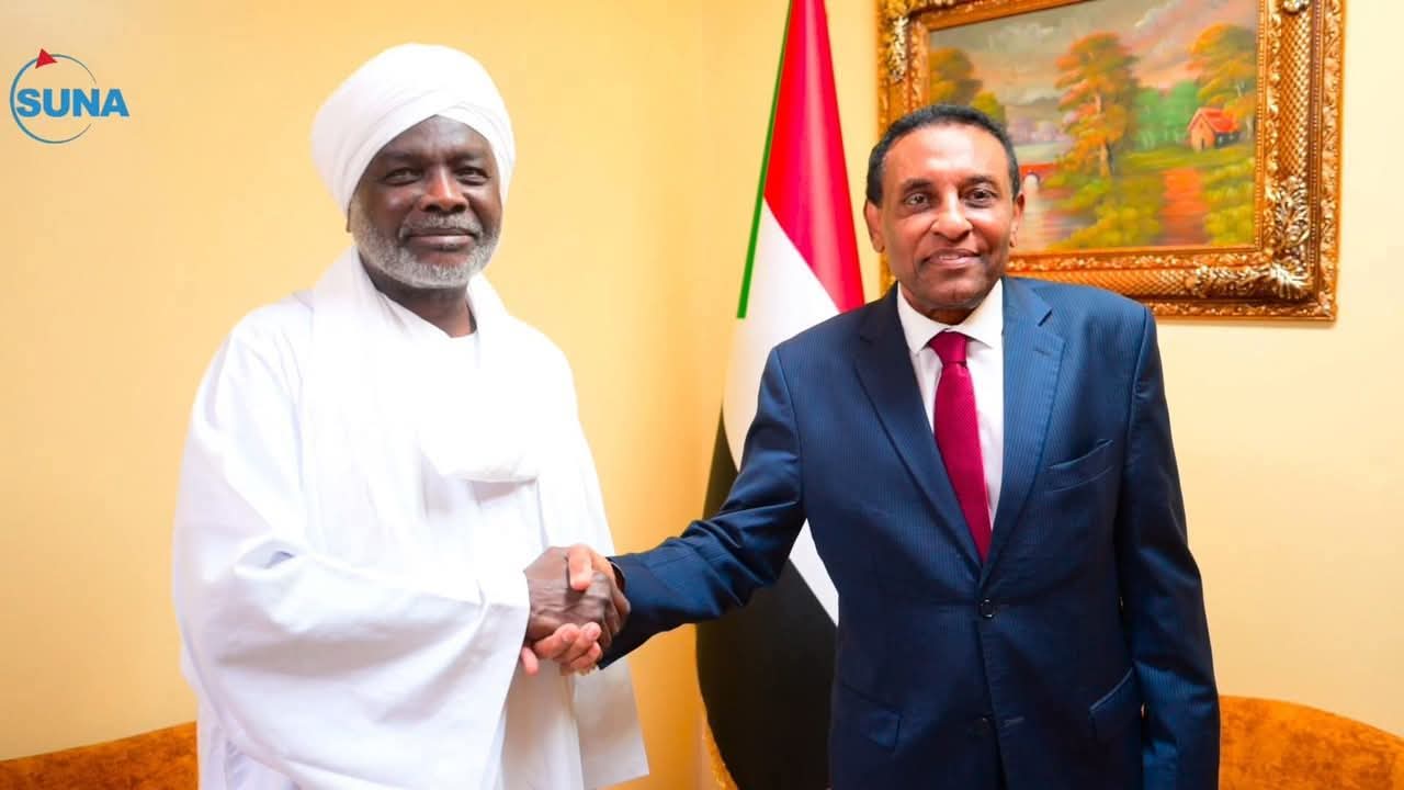 كامل ادريس و جبريل ابراهيم