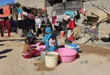مخيمات اللاجئين